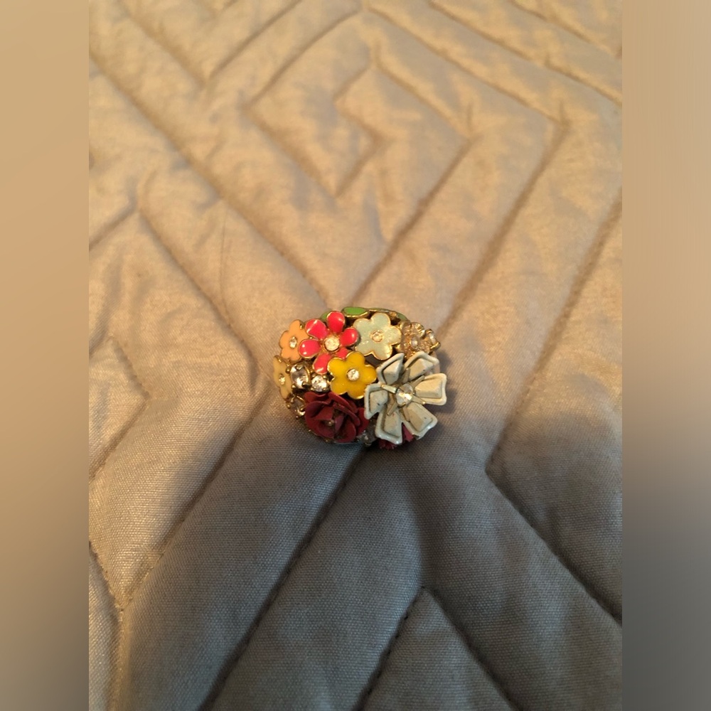 Flower ring